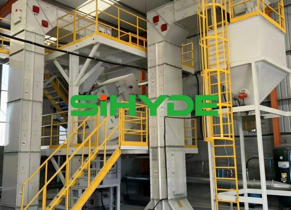 自动化配料系统中转斗提升机的作业原理及优势解析